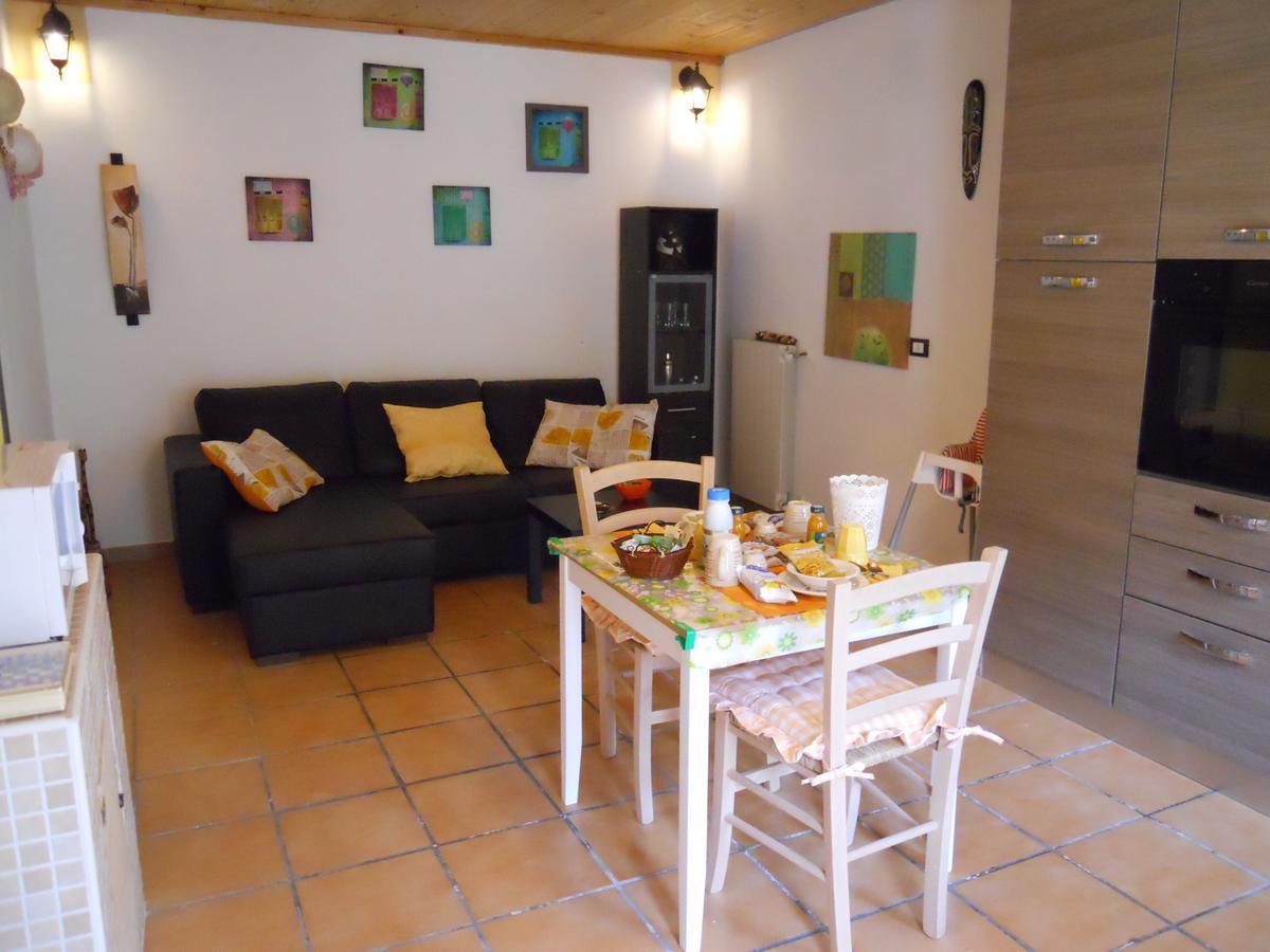 Stazzano Casa Clotilde Bed & Breakfast エクステリア 写真